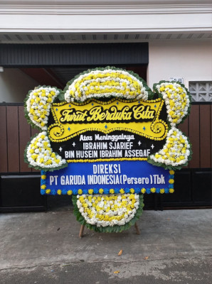 Papan Bunga Duka di Kampung Lapai