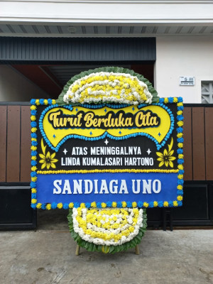 Papan Bunga Duka di Kampung Lapai